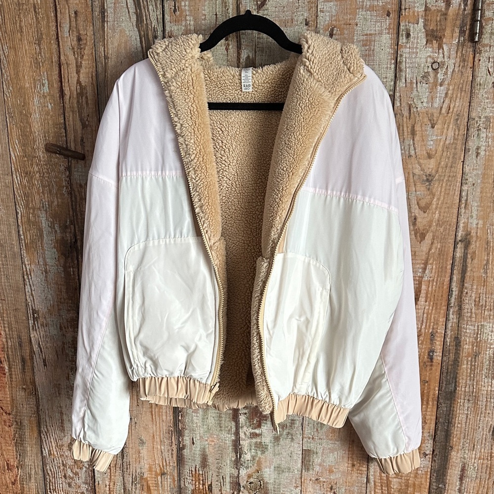 ALO Yoga Cream Tan & Pink Reversible Teddy Jacket